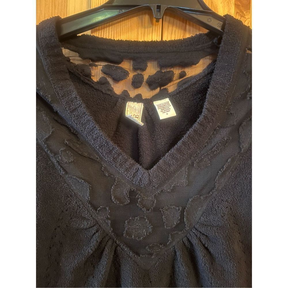 BKE  Sz S 3/4 Sleeve Sheer Neckline/Design Back Sweater (1196) - Picture 2 of 6